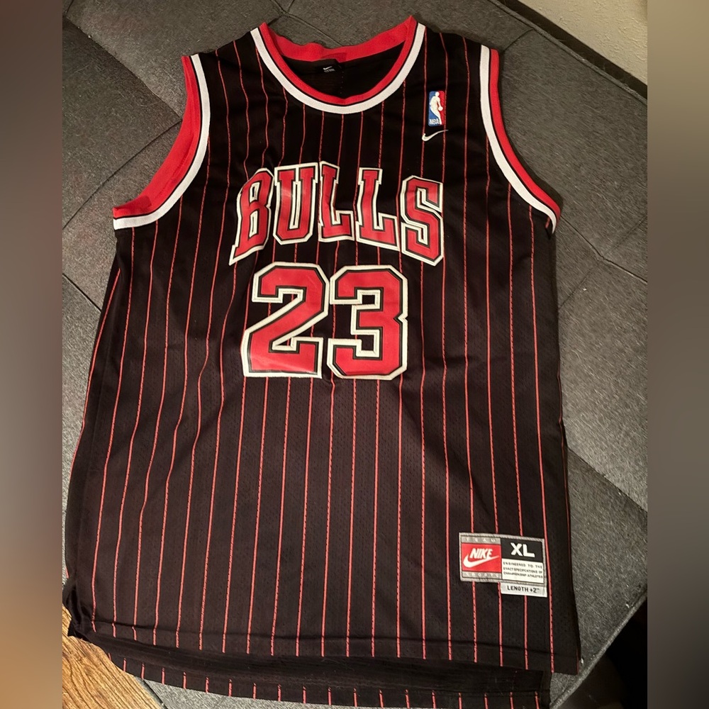 Michael Jordan Chicago Bulls Jersey - Nike - Size XL